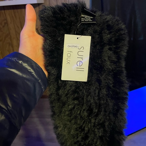 Brand new surell scarf - Picture 1 of 3